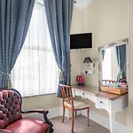 Summerlands Guest House