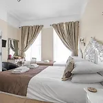 Summerlands Guest House